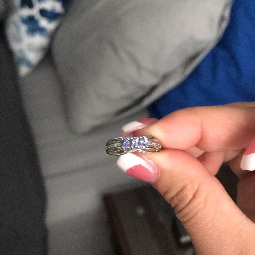 Sterling silver ring.. - Picture 2 of 2